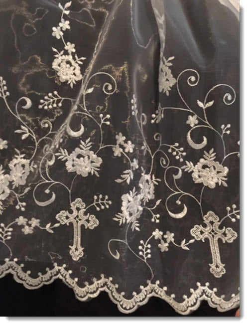 470 cross embroidered christening gown