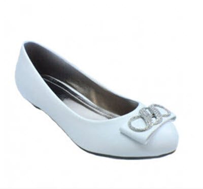 61513 ivory shoe