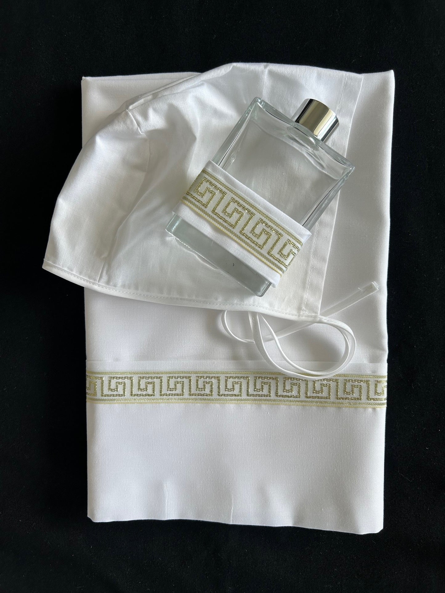 Oil Set with Gold Greek Key Band Trim