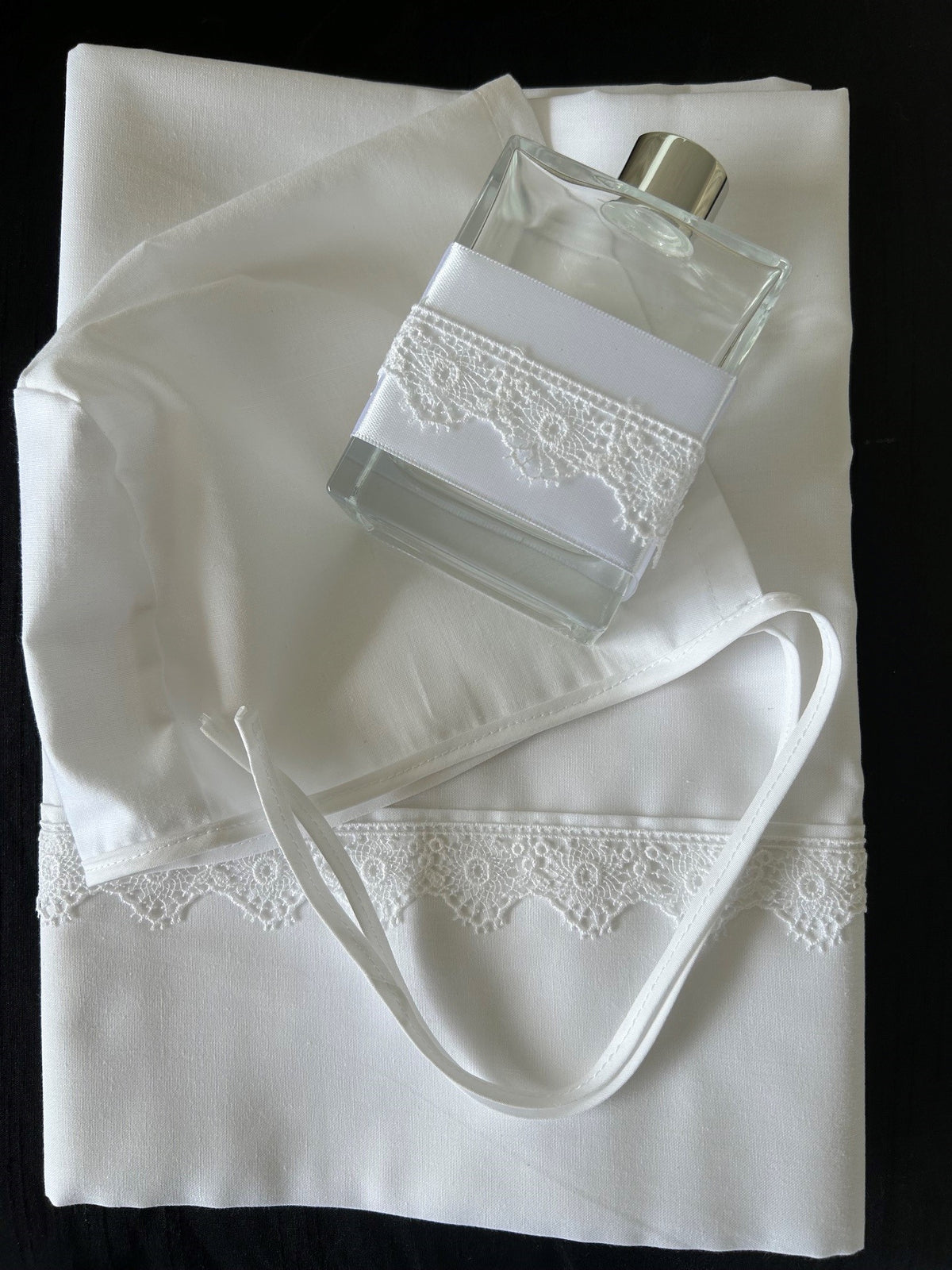 Oil Set with soft cotton lace