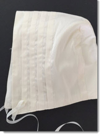 Silk Bonnet with pleats